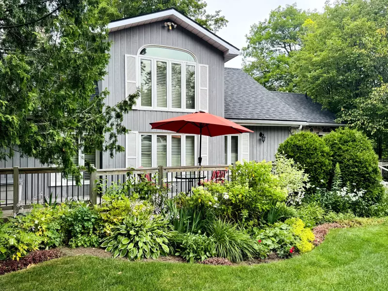 192 Hidden Lake RD, Blue Mountains, ON L9Y 0T6