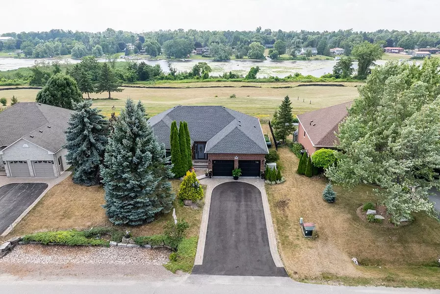 202 Southcrest DR, Kawartha Lakes, ON L0C 1G0