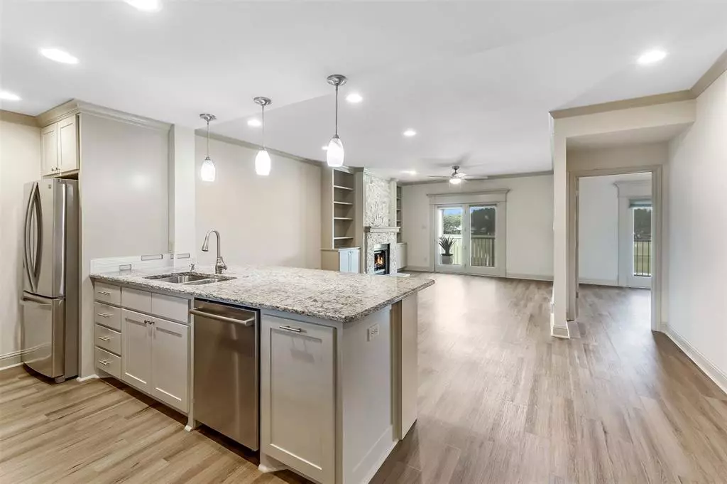 Granbury, TX 76049,8511 Westover Court #235