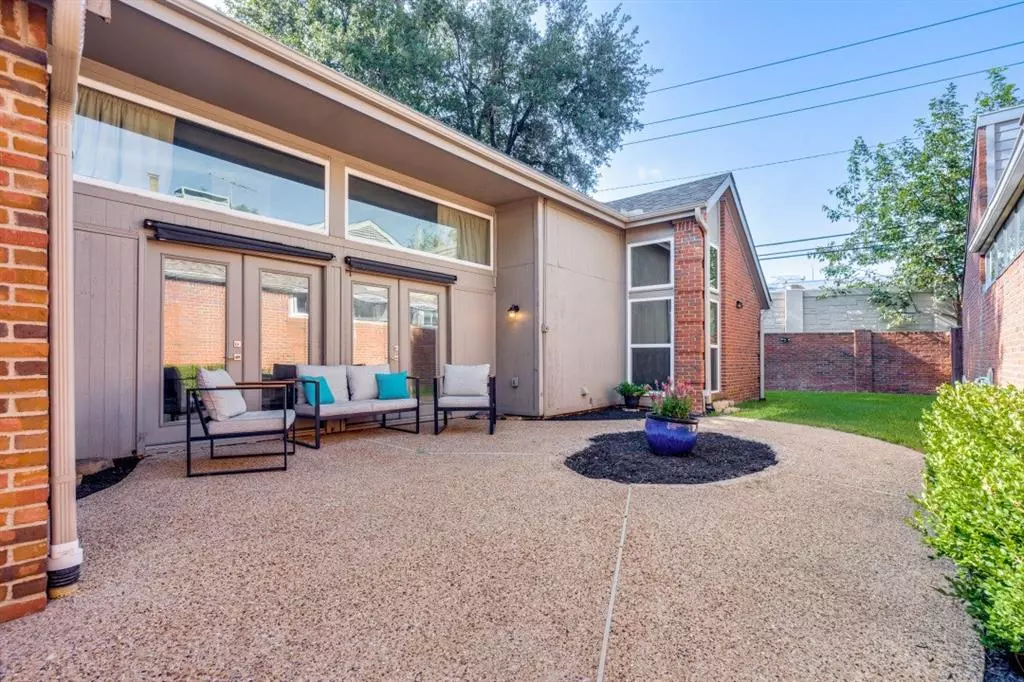 Dallas, TX 75240,6735 Northcreek Lane