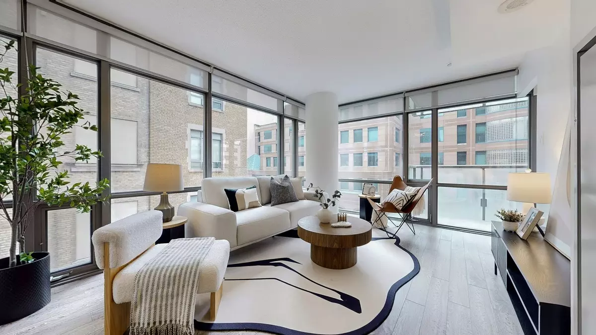 Toronto C01, ON M4Y 1A5,38 Grenville ST #407