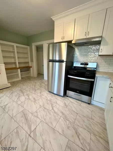 Westfield Town, NJ 07090,114 Park Street, Unit 1 #1