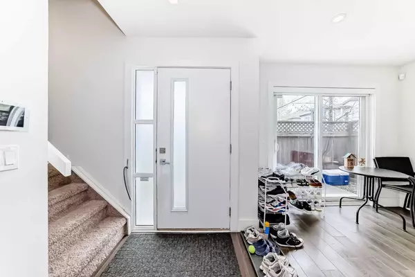 Calgary, AB T3B 0P5,1816 47 ST NW