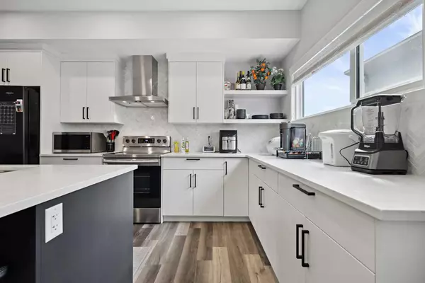Calgary, AB T3K 2P3,506 Harvest Grove WALK Northeast
