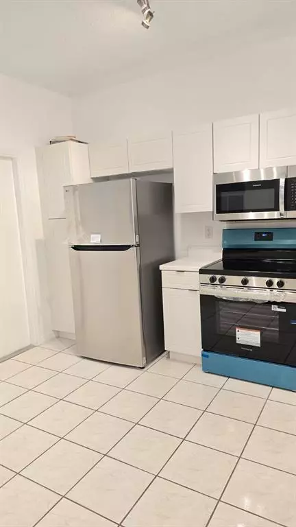 Weston, FL 33327,2213 Salerno Cir #.