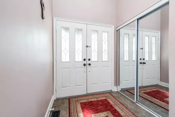 Oakville, ON L6L 2M9,2483 Yarmouth CRES