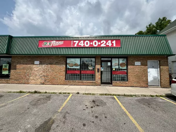 140 Parkhill RD W #Unit 2, Peterborough North, ON K9H 3G9