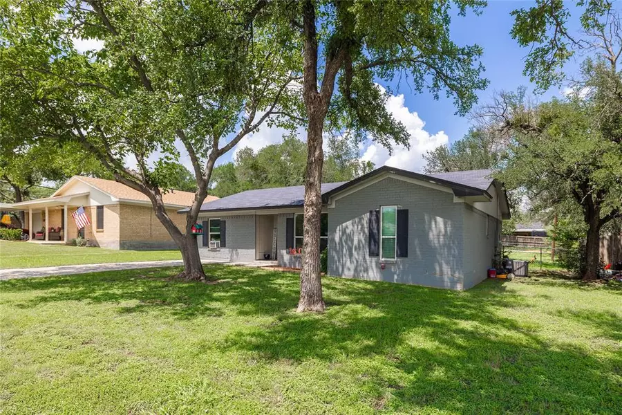 1602 17th Street, Brownwood, TX 76801