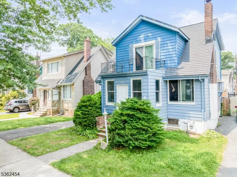 25 Grand Ave, East Orange City, NJ 07018