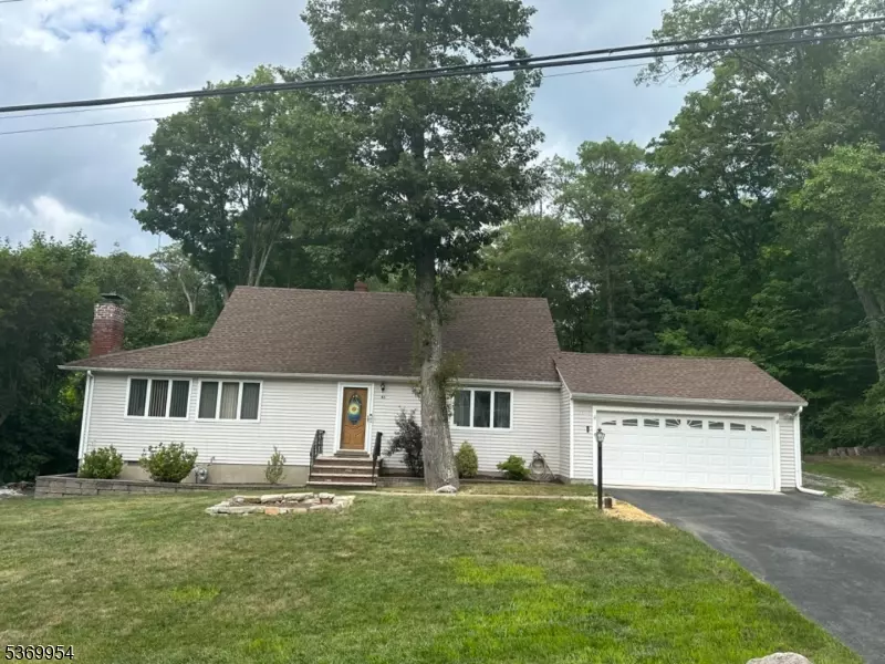 43 Mountain Cir, West Milford Twp., NJ 07480