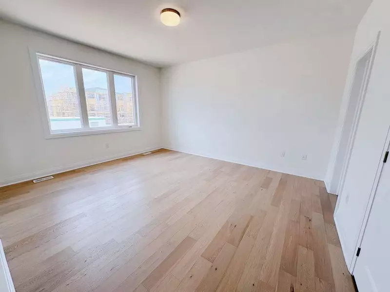 3276 Mariner Passage N/A #Master Room, Oakville, ON L6M 4K1
