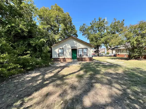 Denton, TX 76201,519 W Collins Street