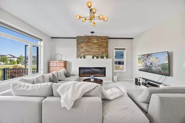 Calgary, AB T3P 0K3,68 Evansfield PL Northwest