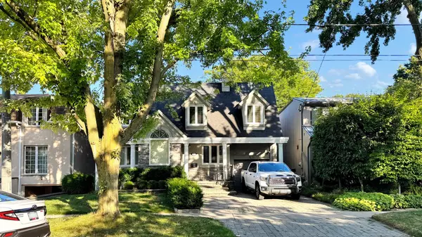 23 Nesbitt DR, Toronto C11, ON M4W 2G2
