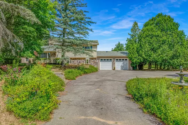 East Gwillimbury, ON L0G 1V0,3990 Mount Albert RD