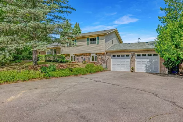 East Gwillimbury, ON L0G 1V0,3990 Mount Albert RD