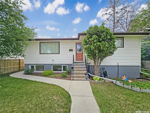 644 9th AVENUE NE, Swift Current, SK S9H 2S4