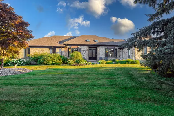 London North, ON N6G 5C8,768 FRANKLINWAY CRES