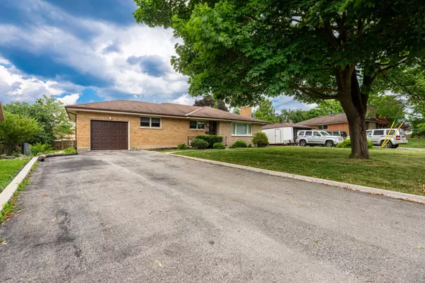 London South, ON N6C 4L5,438 High ST S