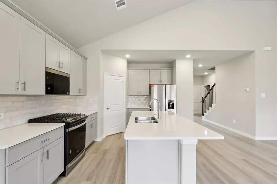 3300 Kingdom Drive, Farmersville, TX 75442