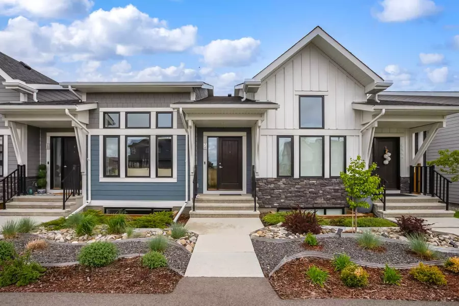 76 D'Arcy BLVD, Okotoks, AB T1S 5S7