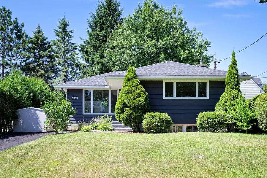 1666 Fisher AVE, Cityview - Parkwoods Hills - Rideau Shore, ON K2C 1X7