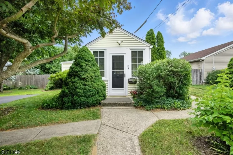 Middletown Twp., NJ 07718,29 W Park Ave