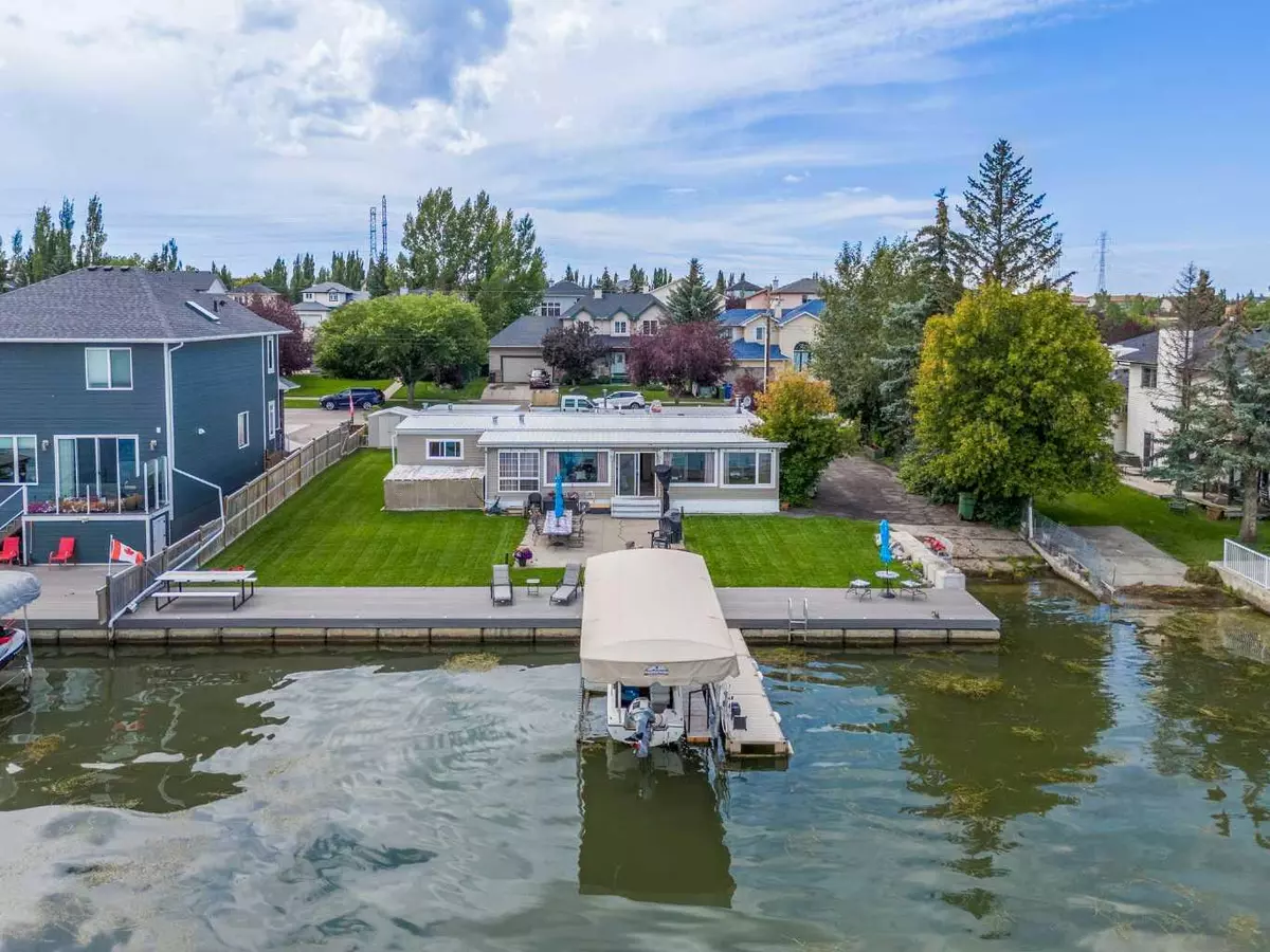 Chestermere, AB T1X 1B6,828 West Chestermere DR