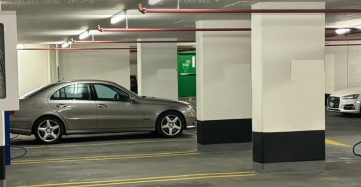 Toronto C01, ON M5V 0N5,125 Blue Jays WAY