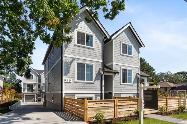 910 Old Esquimalt Rd #1, Esquimalt, BC V9A 4X3