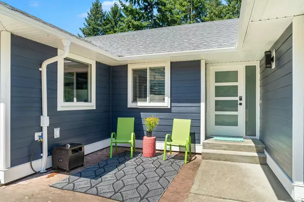 Qualicum Beach, BC V9K 2G6,1057 Centre Cres