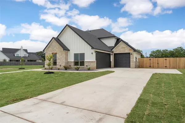 128 Big Catch Lane, Robinson, TX 76706