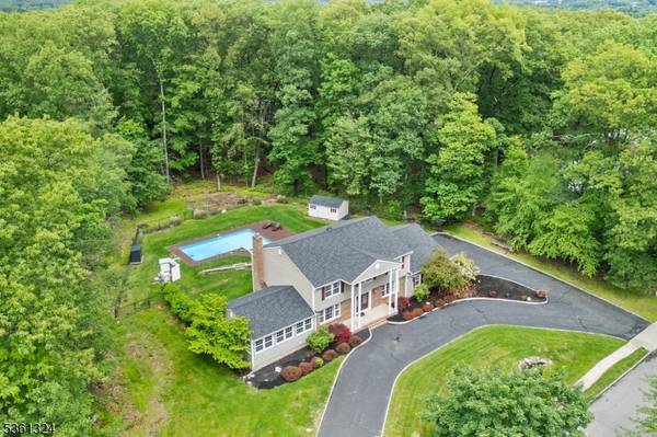 7 Hennion Dr, Parsippany-troy Hills Twp., NJ 07054