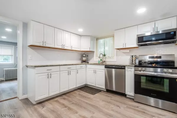 Hopatcong Boro, NJ 07874,12 Milton Ave