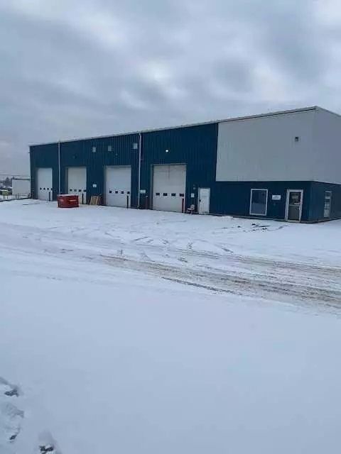Whitecourt, AB T7S 0c3,3911 37 AVE #Bldg 2