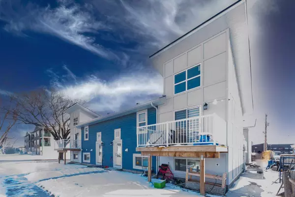 High River, AB T1V 1E9,41 7 AVE Southeast #4