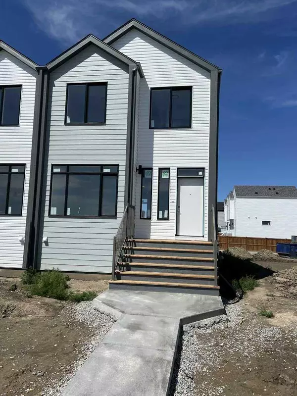 681 Blackwolf BLVD North, Lethbridge, AB T1H7H7