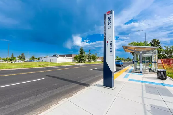 Calgary, AB T2K0T4,5639 Centre ST NW