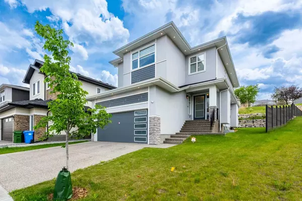 Calgary, AB T3A 2Z5,53 Hampstead Mews NW