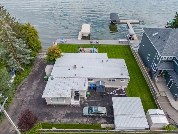 Chestermere, AB T1X 1B6,828 West Chestermere DR