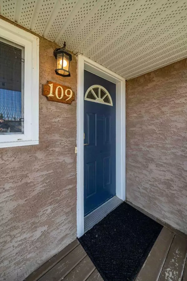 Vauxhall, AB t0k2k0,109 3 AVE North
