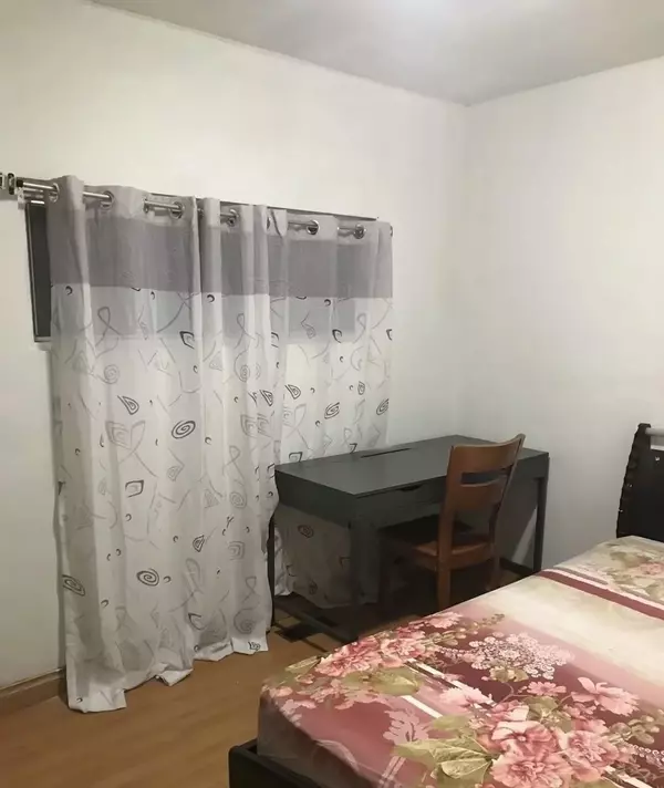 Toronto C01, ON M6J 2G4,137A MARKHAM ST #2nd FL One Bedroom
