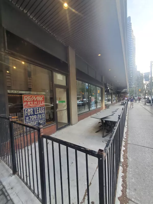 Toronto C08, ON M5B 2H9,45 Carlton ST #200