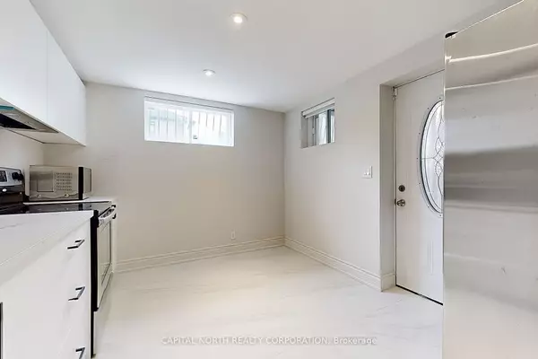 Richmond Hill, ON L4C 6Y7,54 Winchester(Basement) LN
