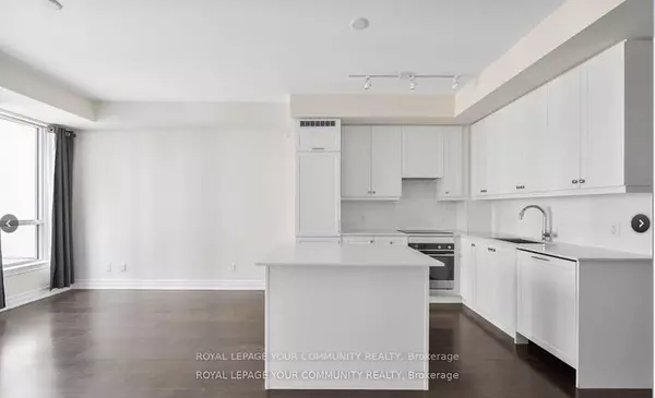 9075 Jane ST #320, Vaughan, ON L5K 0L7