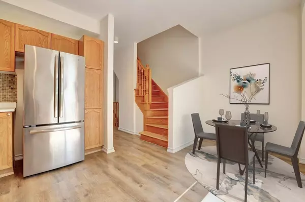 Mississauga, ON L5B 4L3,280 Hillcrest AVE #37