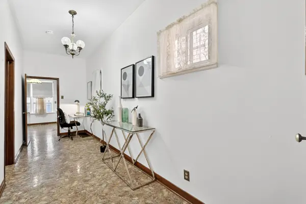 Toronto W03, ON M6H 3V5,122 GREENLAW AVE