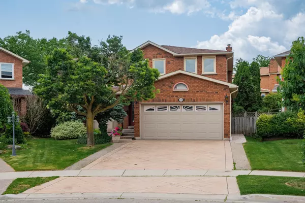Mississauga, ON L5M 3E5,2054 Teeside CT
