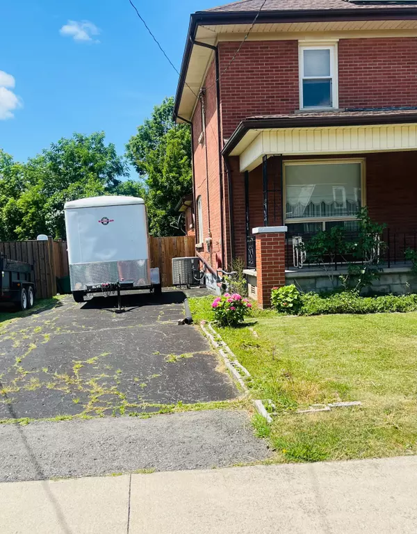 Niagara Falls, ON L2E 4H1,4465 Second AVE