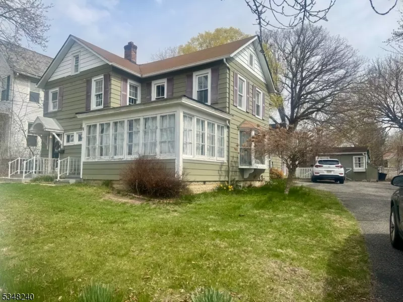 29 Walnut St, Sussex Boro, NJ 07461